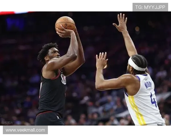 76人勇士对决裁判争议分析梅尔顿走步判罚与马克西漏判三秒防守